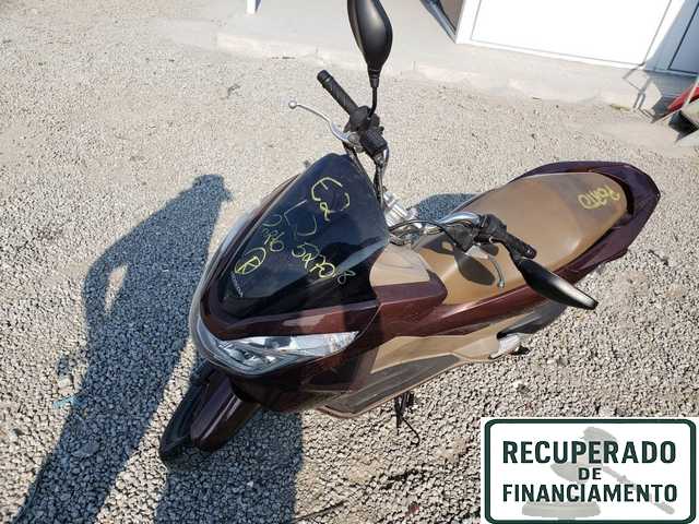PCX 150 DLX